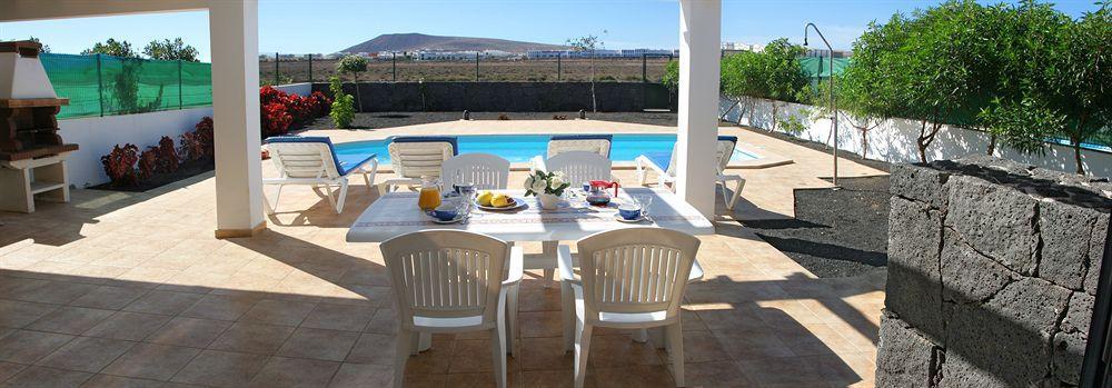 Sun Grove Villas & Spa Playa Blanca  Exterior foto